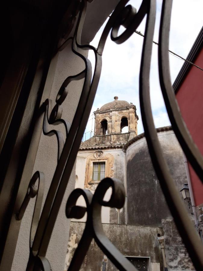 Tra I Vicoli Di Aci Apartamento Acireale Exterior foto